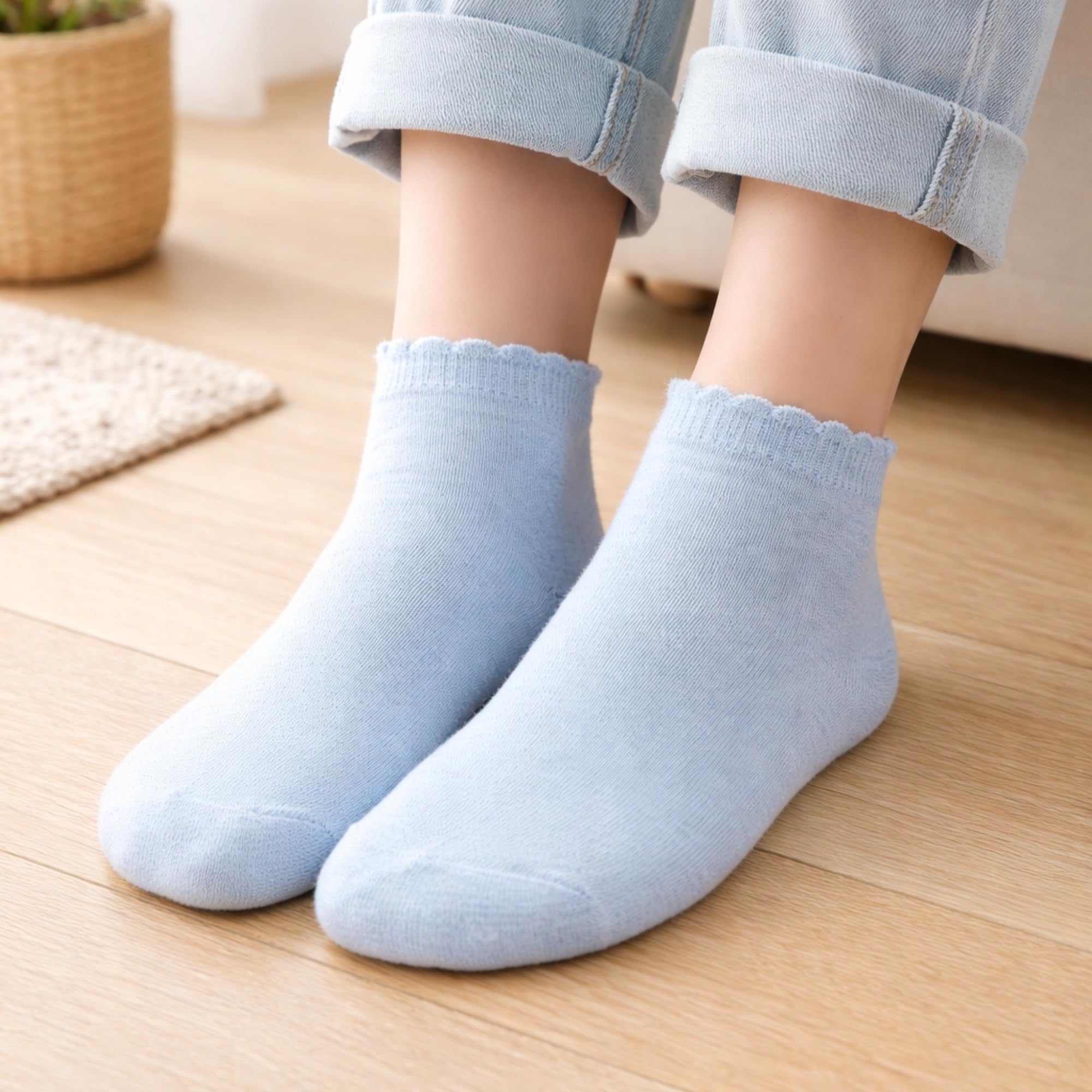 Sam Edelman Women’s Quarter Socks - 6 PK Cushioned Cotton Scalloped Edge Socks - Image 3