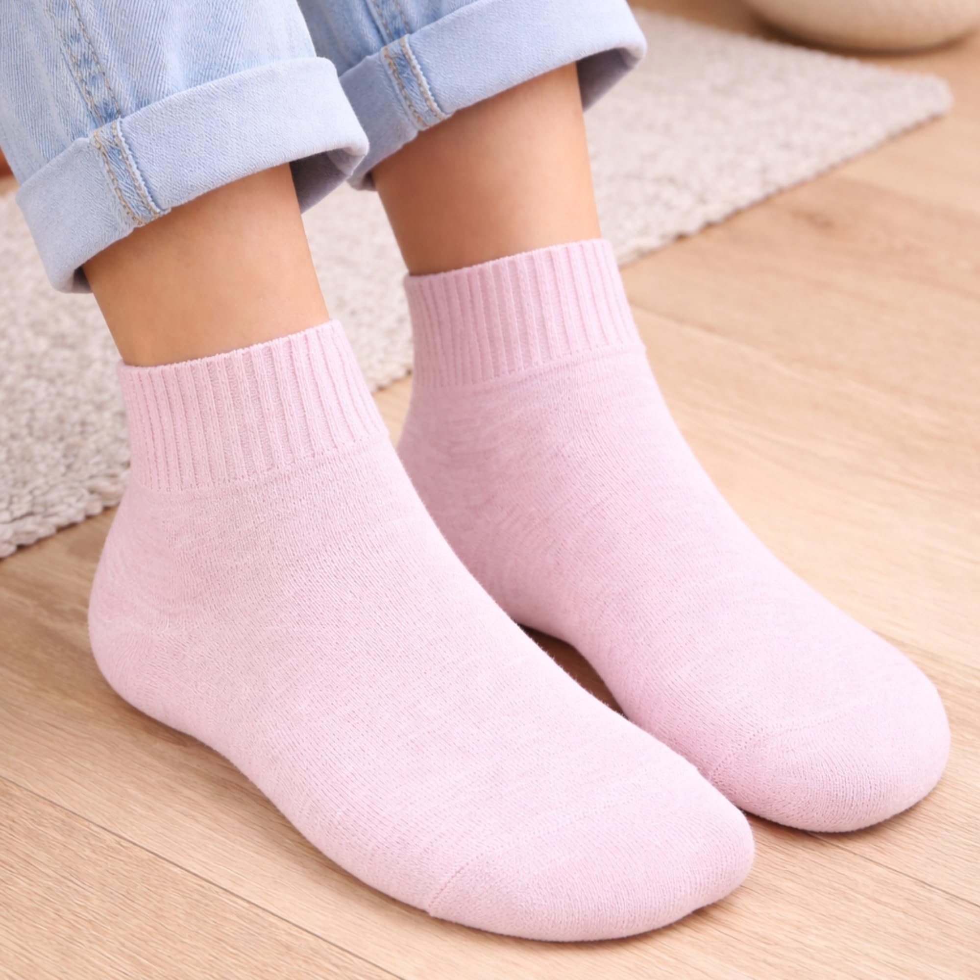 Sam Edelman Women’s Quarter Socks - 6 PK Half Cushion with Heel Tab - Image 3